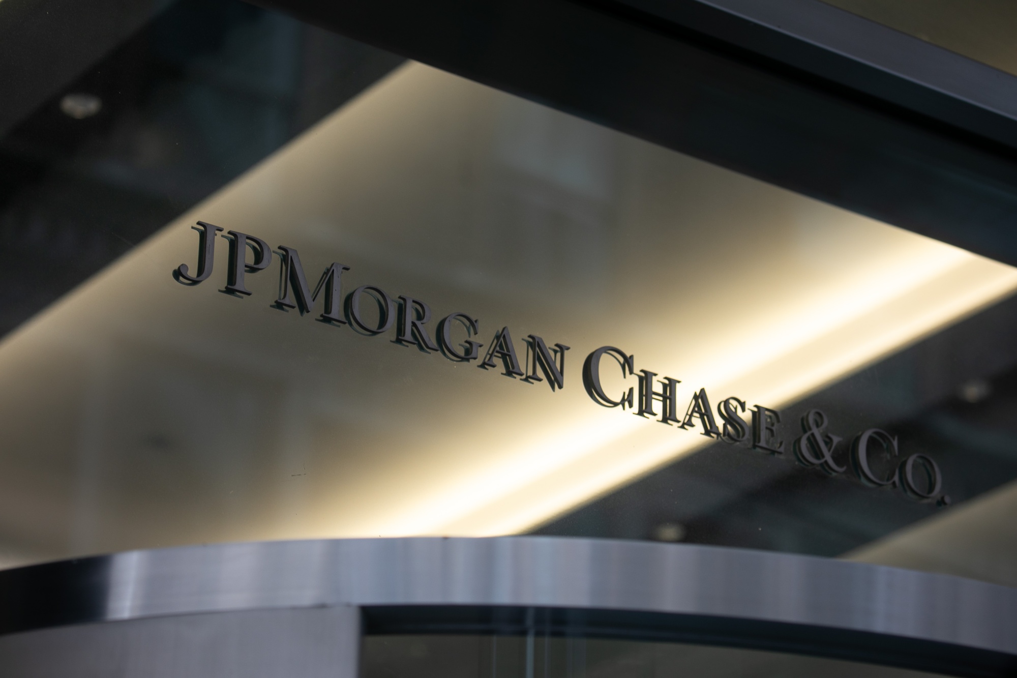 JPMorgan Points to Semiconductor Giant as Key Beneficiary of AI Boom